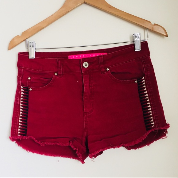 maroon cut off shorts